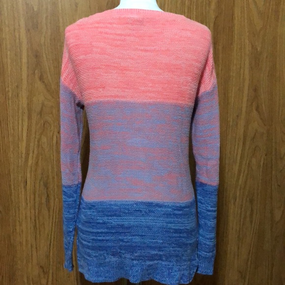 sweatshirt - Picture 2 of 3